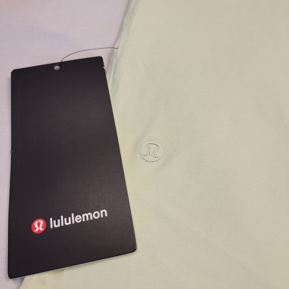 Lululemon "Barry's" Fundamental Tank - Picture 5 of 10